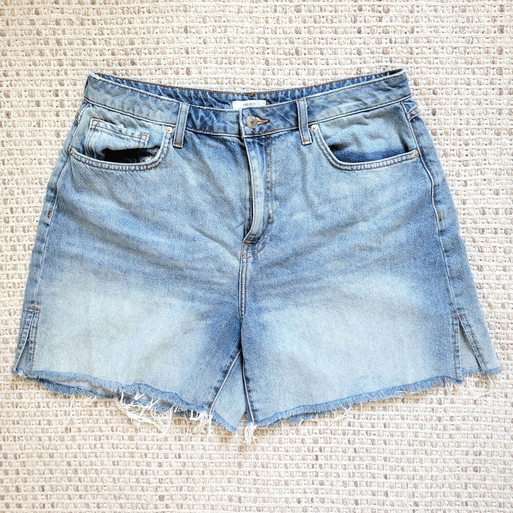 Forever 21 Womems Sz 30 Denim Jorts Jean Shorts Mid Rise Distressed Medium Wash